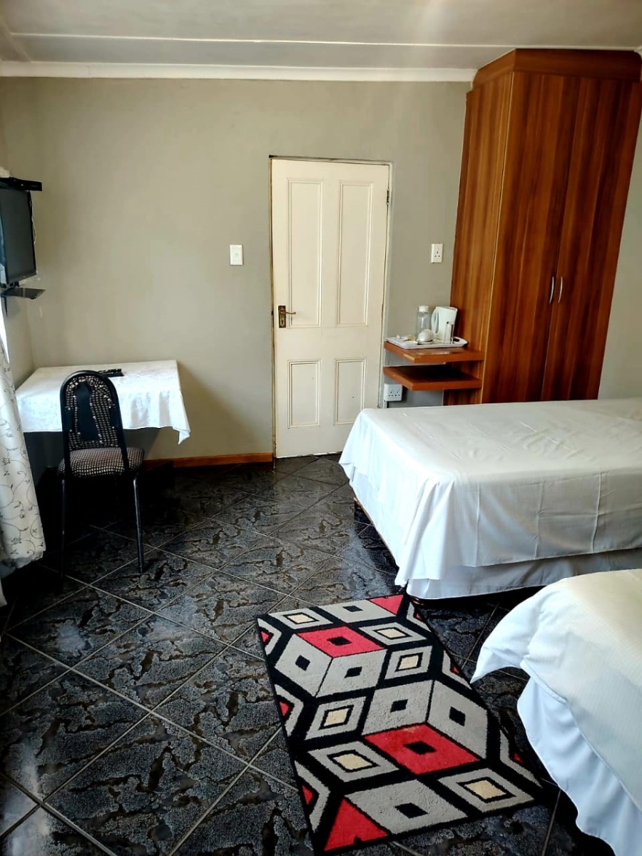 10 Bedroom Property for Sale in Cambridge Eastern Cape